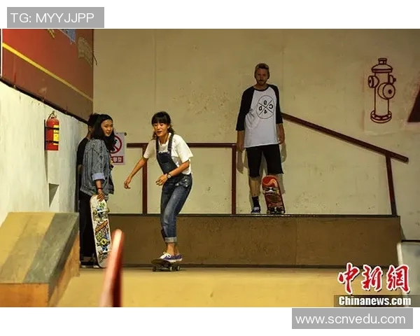 滑板与人生的交响曲：杨秀英的追梦之旅与深度对话