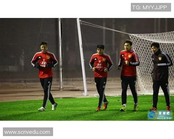 西安足球队配合引发热议球迷对战术和默契提出不同看法