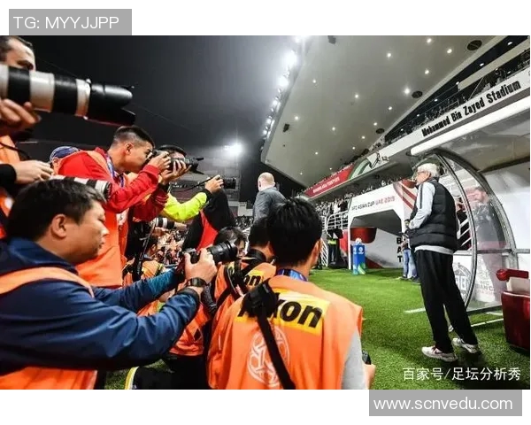 国足06年对阵法国的经典阵容回顾与分析