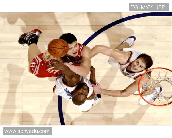 姚明巅峰时期对阵老鹰精彩视频回顾与分析