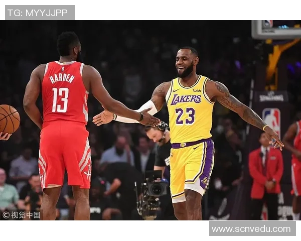 火箭队与湖人队激战正酣2018年10月21日精彩回顾与分析