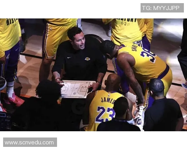 湖人热火季前赛精彩对决球星表现引发球迷热议