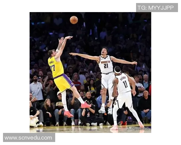 热火与湖人激战正酣比分直播全程跟踪精彩瞬间不容错过