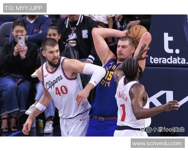 老鹰队与快船激战正酣谁能在这场对决中笑到最后