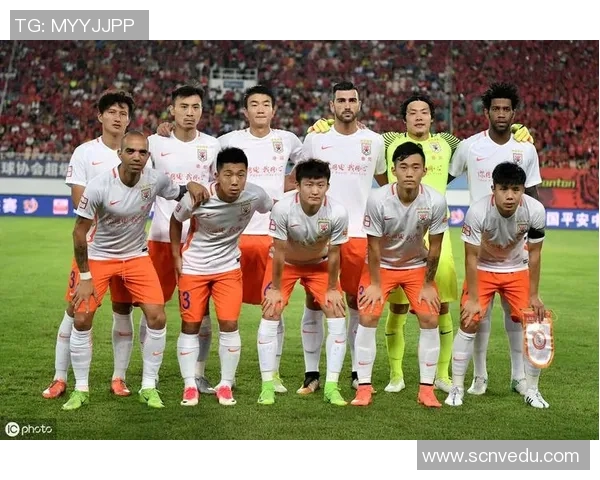 2015年拜仁慕尼黑对阵广州恒大精彩比赛视频回顾与分析