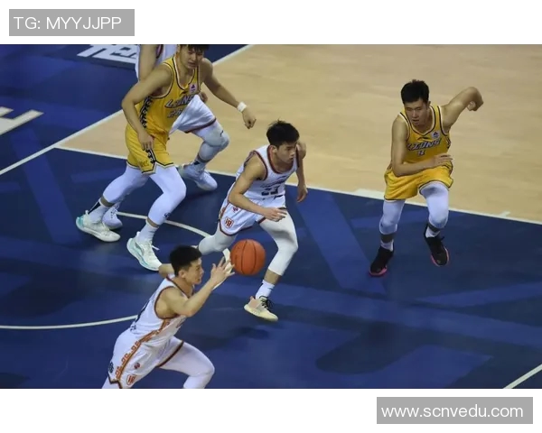 CBA同曦男篮迎战天津队全力争胜展现团队实力与战术配合