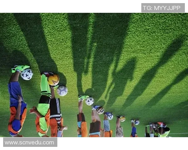 加维引领新潮流探讨未来足球的发展与创新之路